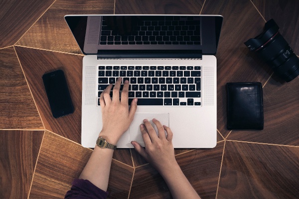 fabian-irsara-92113-unsplash-1